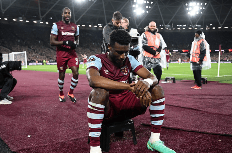 国足训练营进入封闭模式，外界信息有限